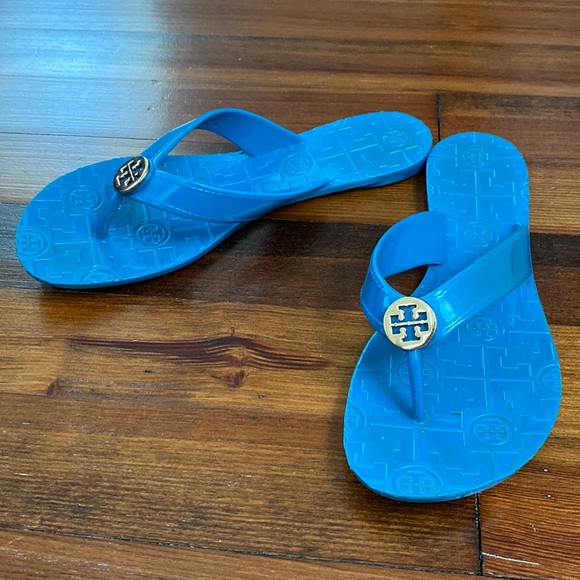 Tory Burch Shoes - Tory Burch logo jelly thong sandal
